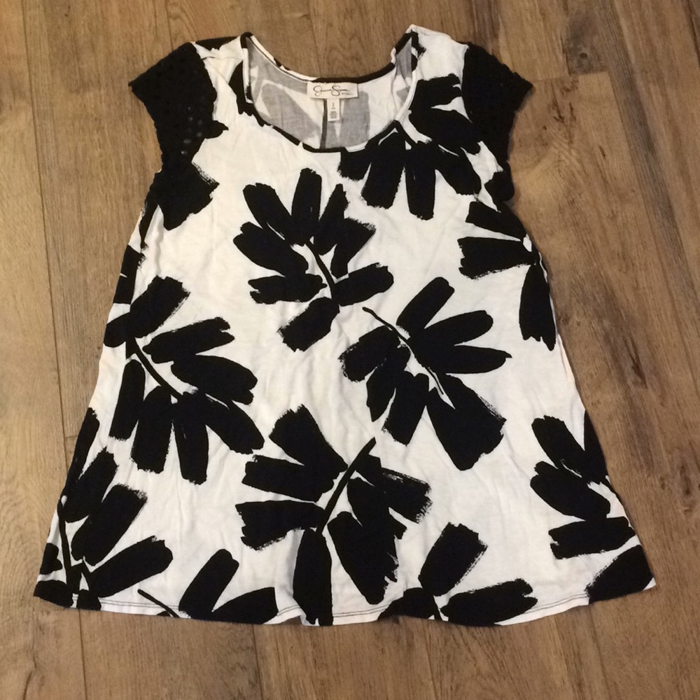Jessica Simpson Maternity Small Black White Shirt